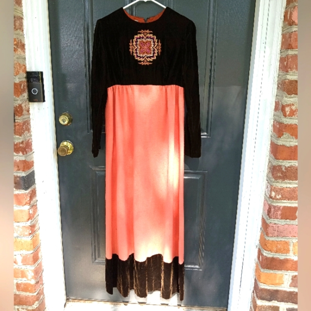 Designer Vntg 70s Cottagecore Maxi Dress 11 Peach Brown Velvet Flower Retro Boho